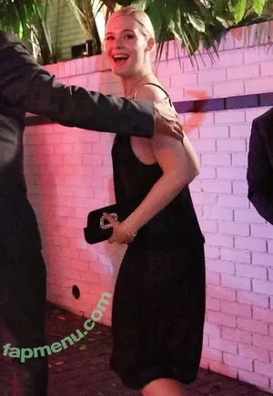 Elle Fanning / ellefanning nude photo #3502