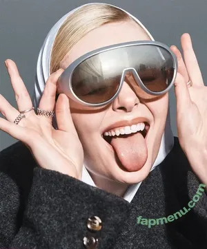 Elle Fanning / ellefanning nude photo #3545