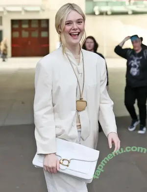 Elle Fanning / ellefanning nude photo #3556