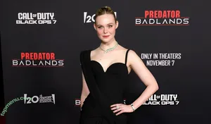 Elle Fanning / ellefanning nude photo #3592