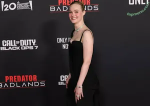 Elle Fanning / ellefanning nude photo #3595
