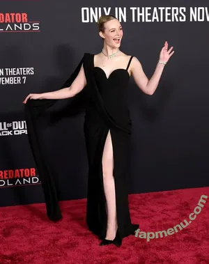 Elle Fanning / ellefanning nude photo #3643