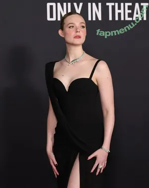 Elle Fanning / ellefanning nude photo #3645