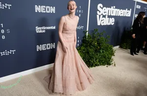 Elle Fanning / ellefanning nude photo #3693