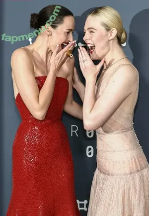 Elle Fanning / ellefanning nude photo #3737