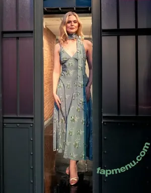 Elle Fanning / ellefanning nude photo #3779