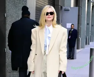 Elle Fanning / ellefanning nude photo #3787