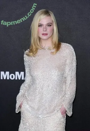 Elle Fanning / ellefanning nude photo #3790