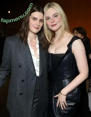 Elle Fanning / ellefanning nude photo #3836