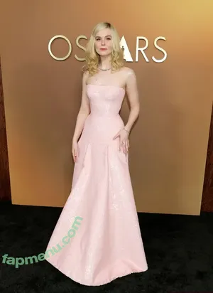 Elle Fanning / ellefanning nude photo #3890