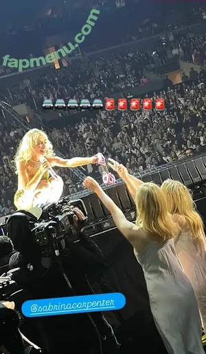 Elle Fanning / ellefanning nude photo #3897