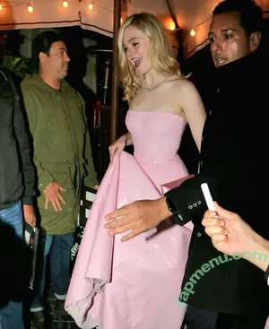 Elle Fanning / ellefanning nude photo #3923