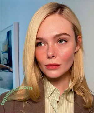 Elle Fanning / ellefanning nude photo #3937