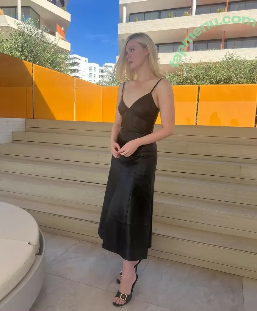 Elle Fanning nude photo #3238 (ellefanning)