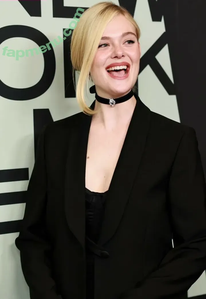 Elle Fanning nude photo #3253 (ellefanning)