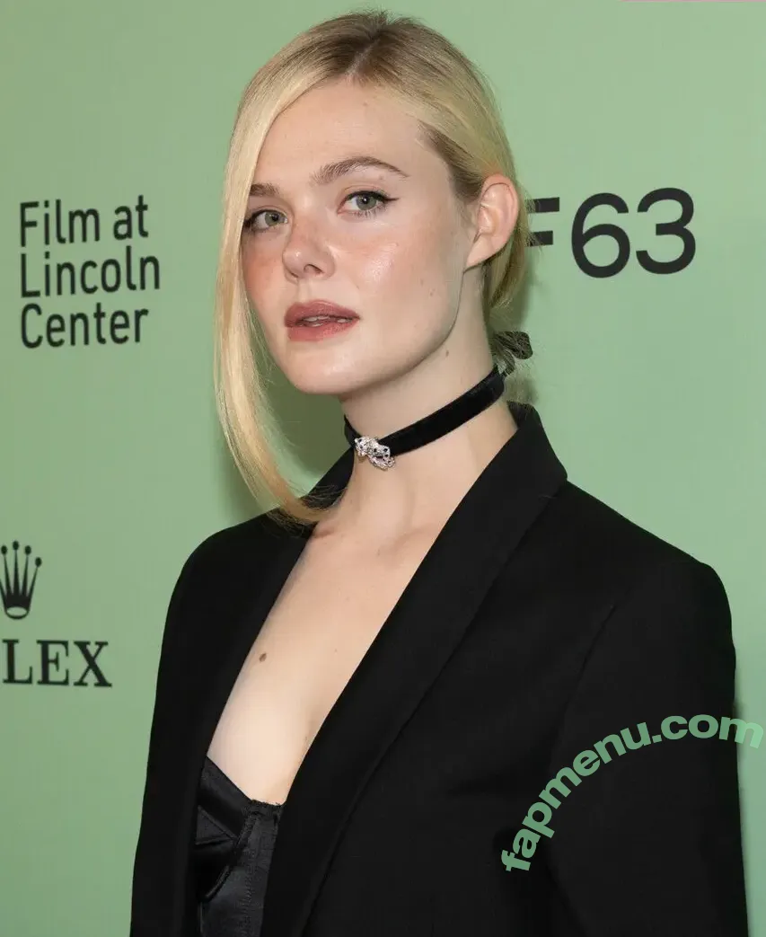 Elle Fanning nude photo #3258 (ellefanning)