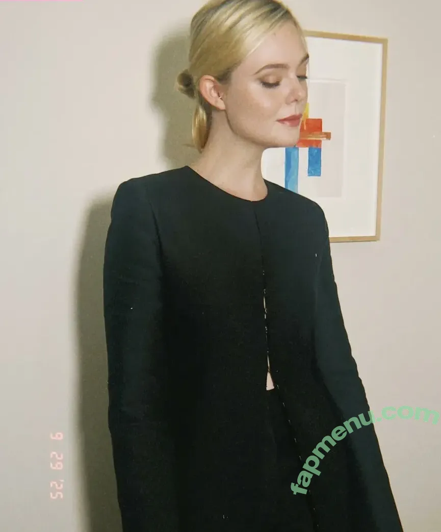 Elle Fanning nude photo #3296 (ellefanning)