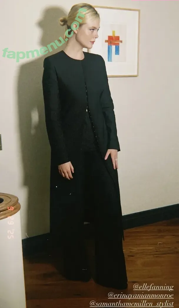 Elle Fanning nude photo #3301 (ellefanning)