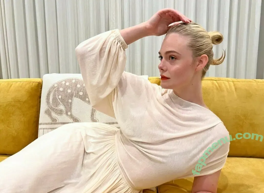 Elle Fanning nude photo #3316 (ellefanning)