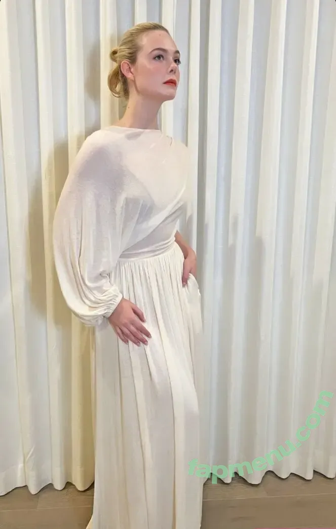 Elle Fanning nude photo #3318 (ellefanning)