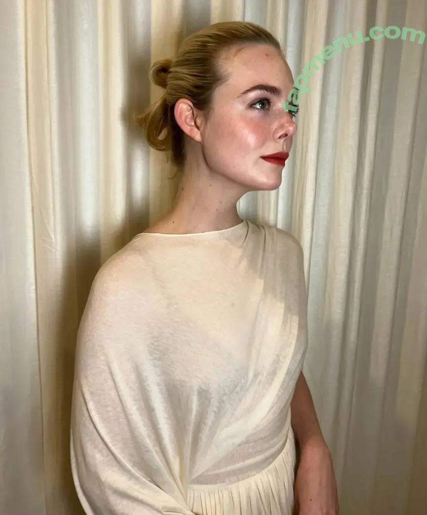 Elle Fanning nude photo #3321 (ellefanning)