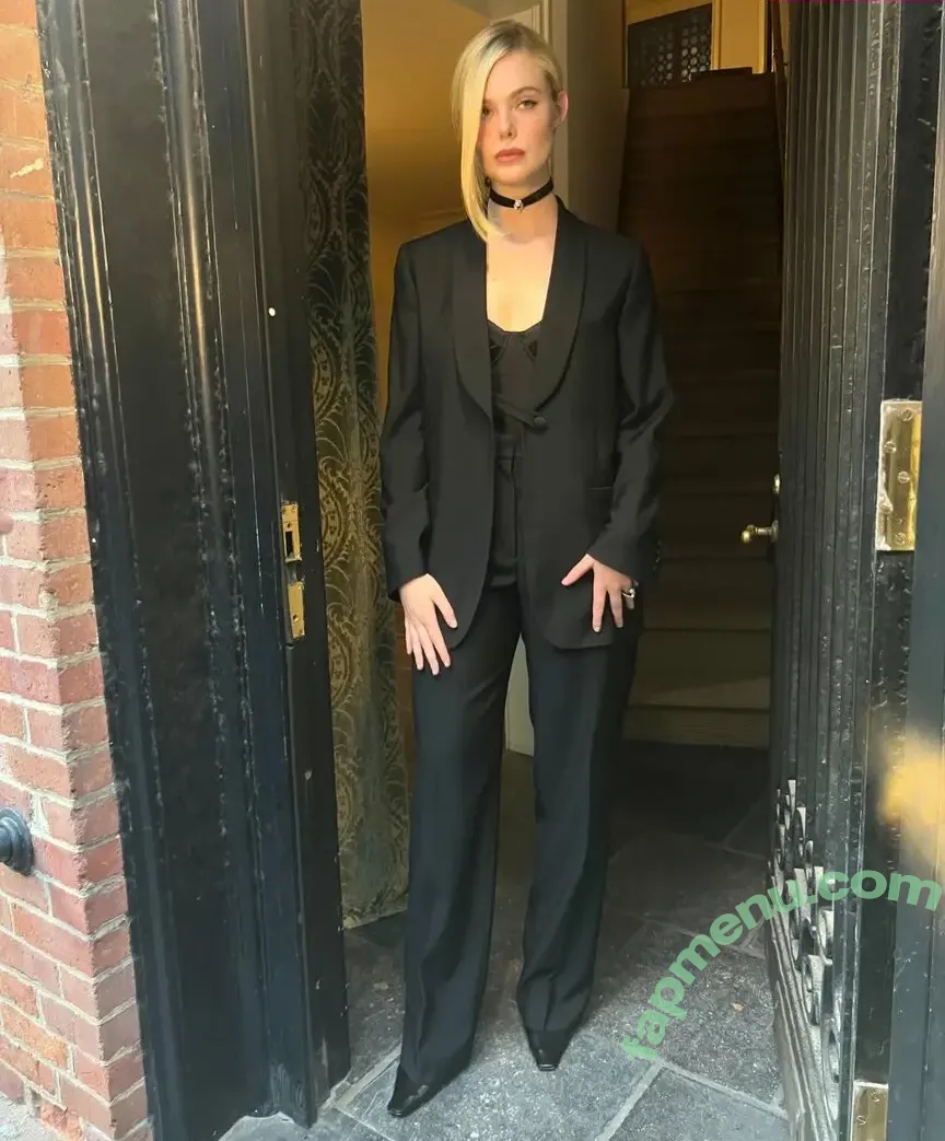 Elle Fanning nude photo #3342 (ellefanning)