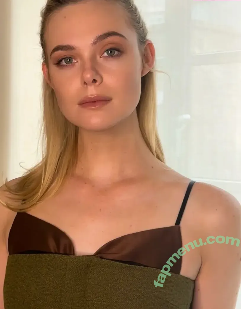 Elle Fanning nude photo #3375 (ellefanning)