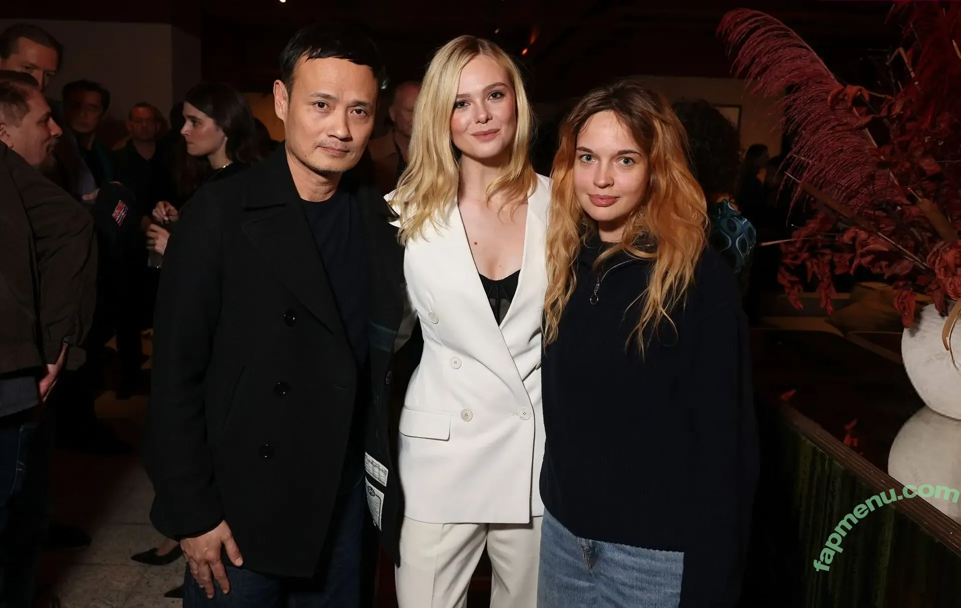 Elle Fanning nude photo #3380 (ellefanning)