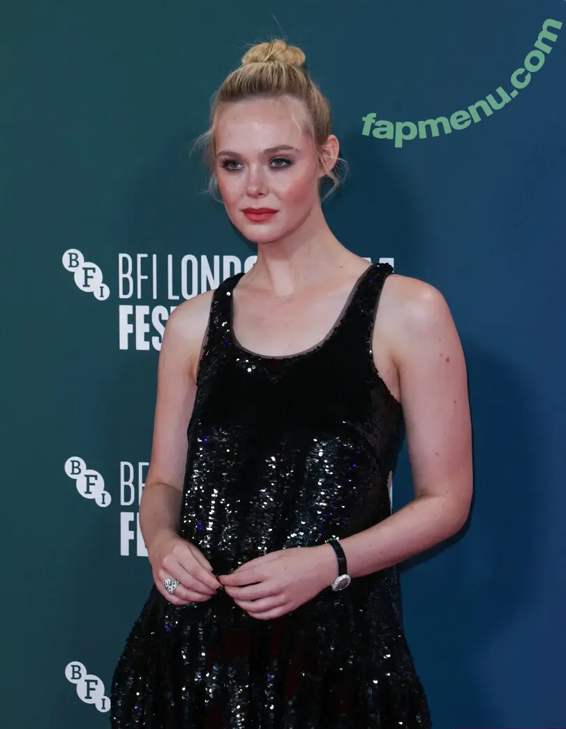 Elle Fanning nude photo #3416 (ellefanning)