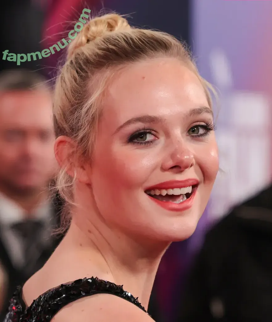 Elle Fanning nude photo #3418 (ellefanning)