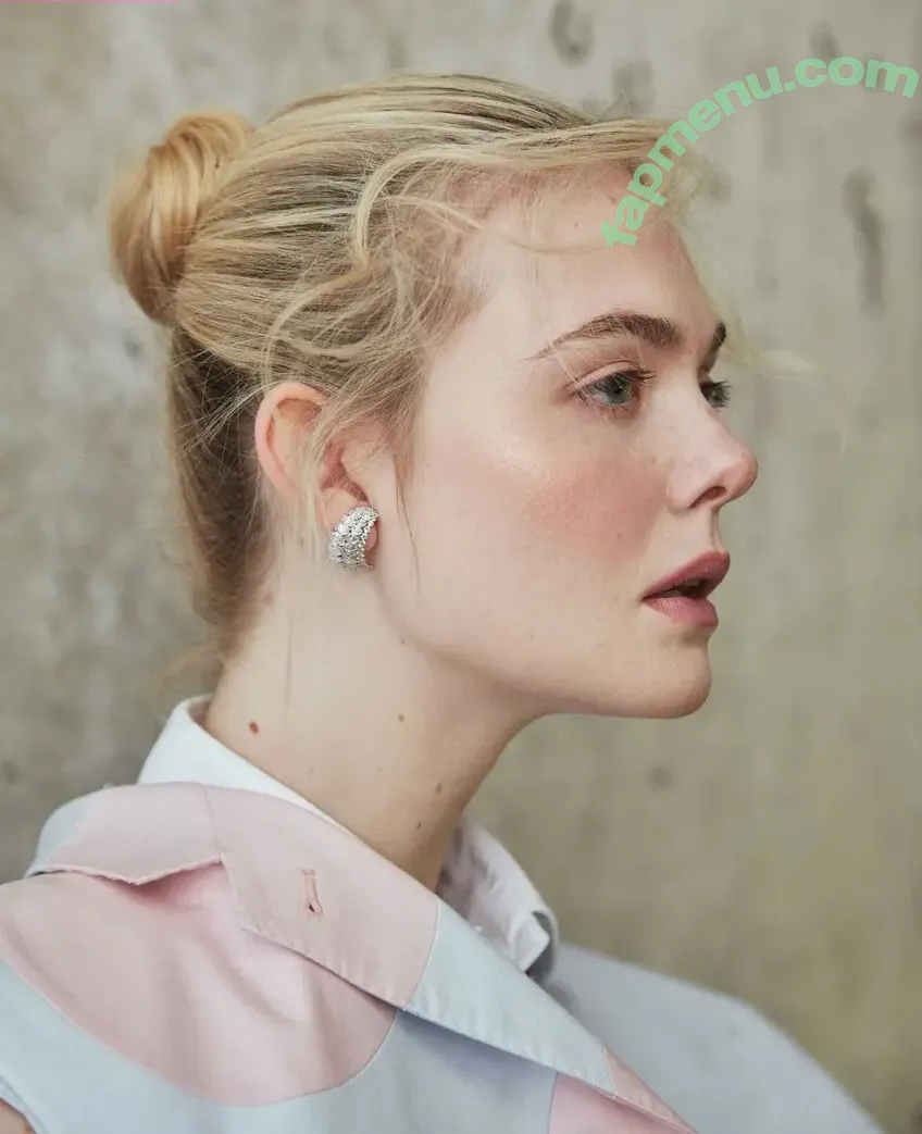 Elle Fanning nude photo #3461 (ellefanning)
