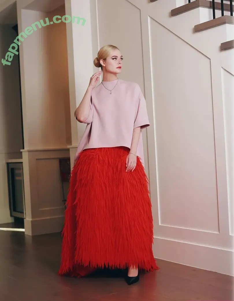 Elle Fanning nude photo #3471 (ellefanning)