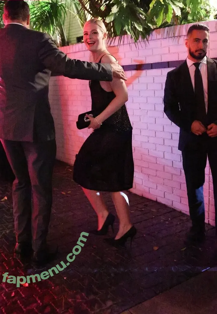 Elle Fanning nude photo #3496 (ellefanning)