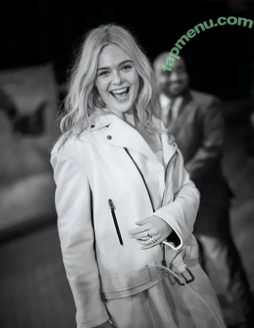 Elle Fanning nude photo #3522 (ellefanning)