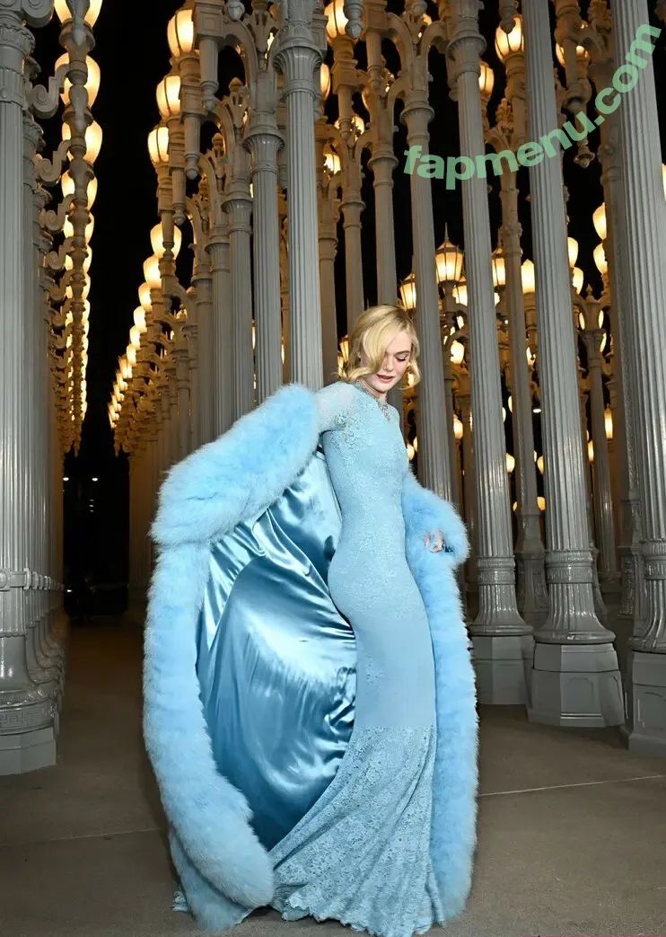 Elle Fanning nude photo #3567 (ellefanning)