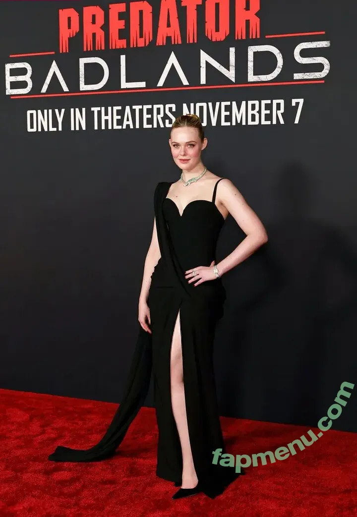 Elle Fanning nude photo #3631 (ellefanning)