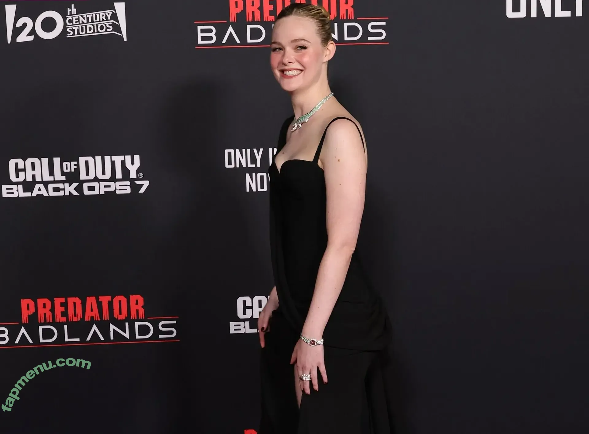 Elle Fanning nude photo #3646 (ellefanning)