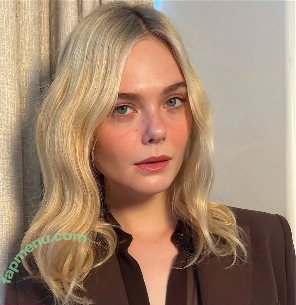 Elle Fanning nude photo #3653 (ellefanning)