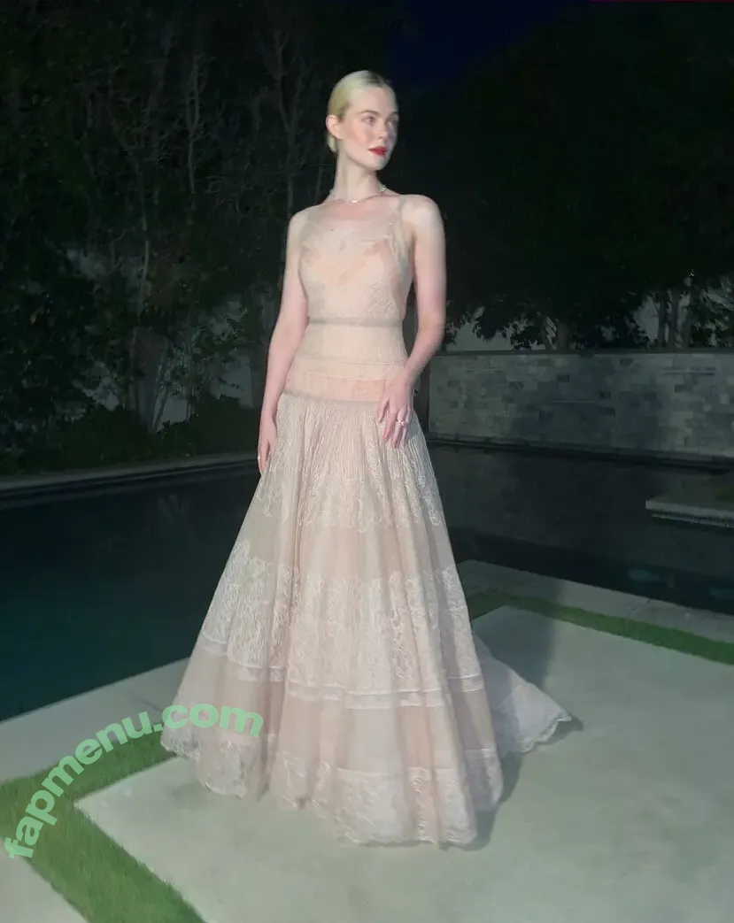 Elle Fanning nude photo #3663 (ellefanning)