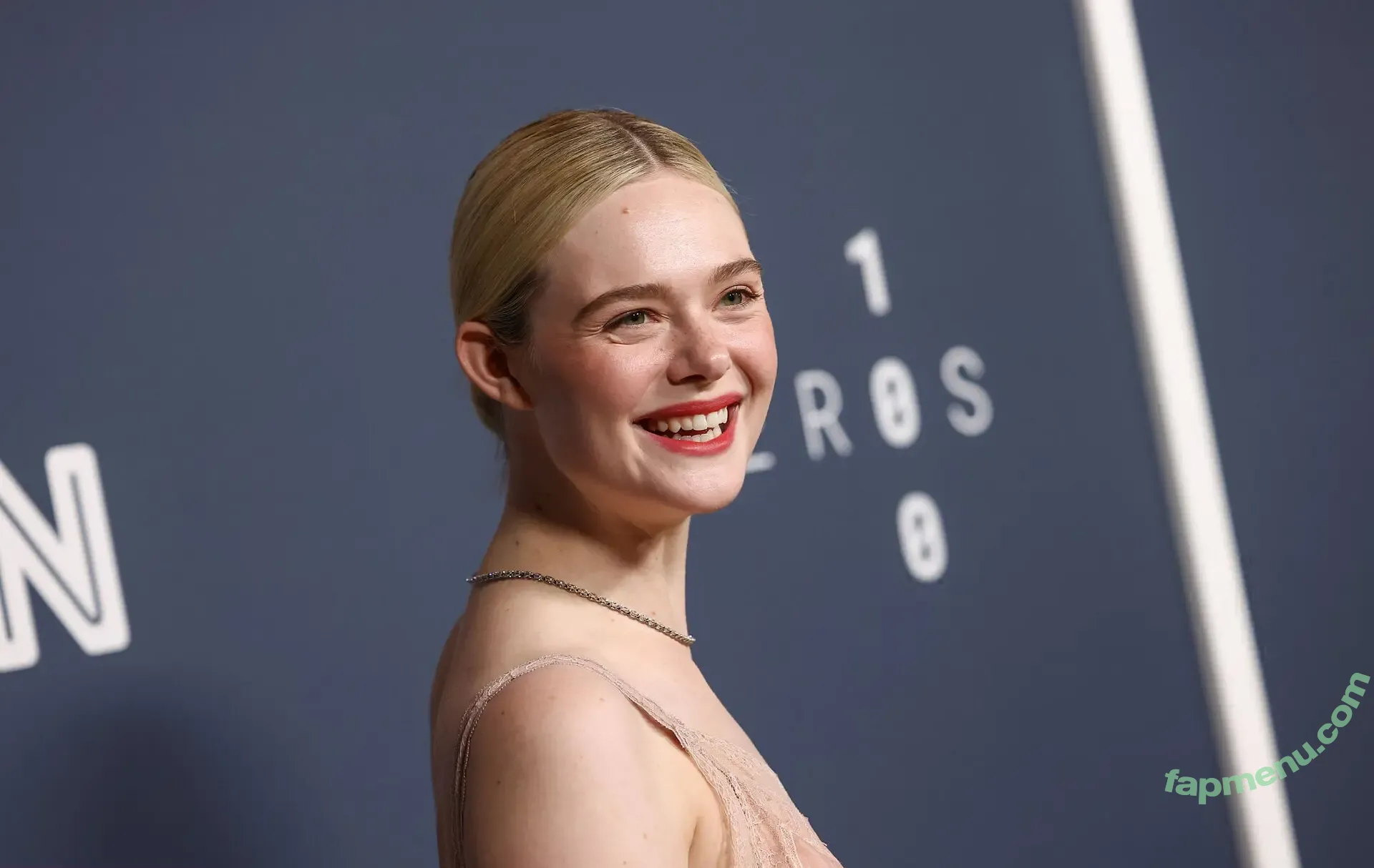 Elle Fanning nude photo #3667 (ellefanning)