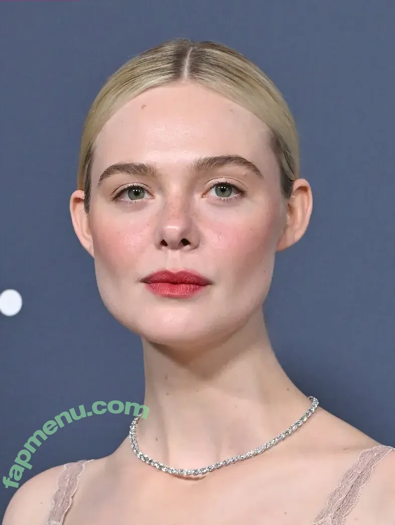 Elle Fanning nude photo #3681 (ellefanning)