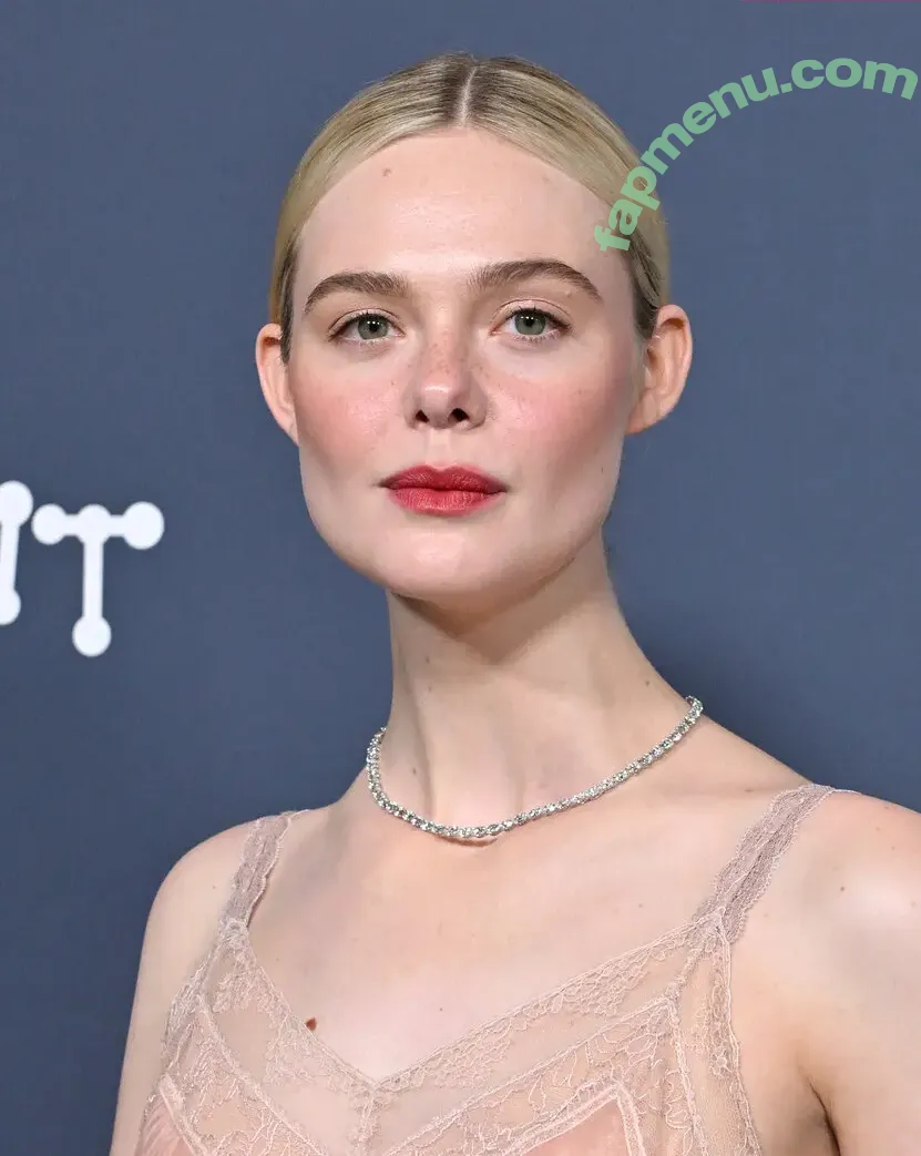 Elle Fanning nude photo #3690 (ellefanning)