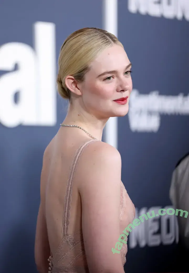 Elle Fanning nude photo #3704 (ellefanning)