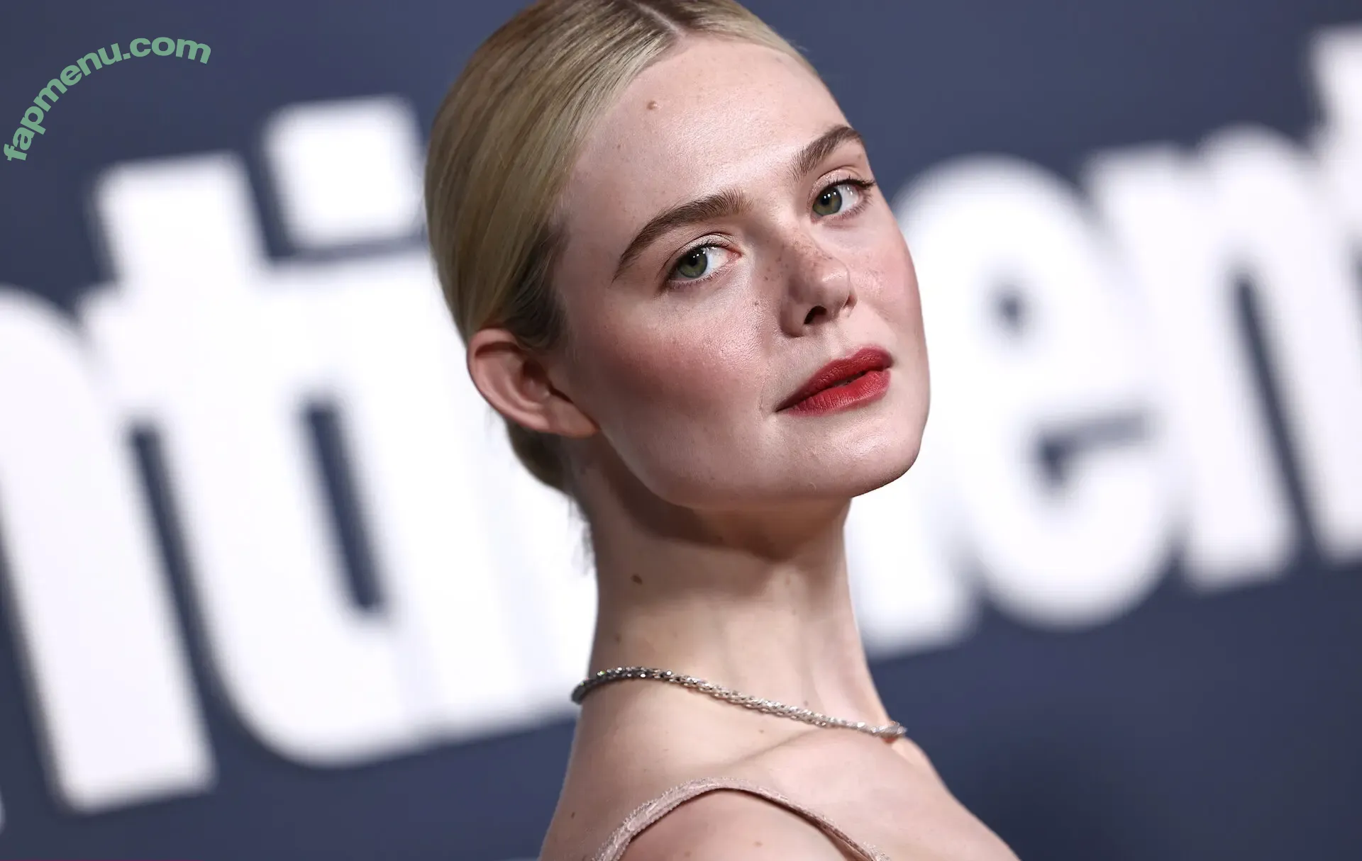 Elle Fanning nude photo #3705 (ellefanning)