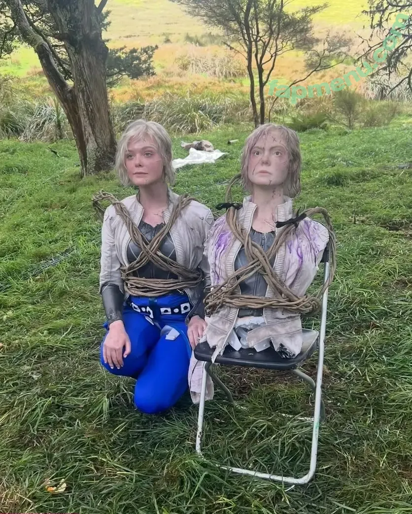 Elle Fanning nude photo #3709 (ellefanning)