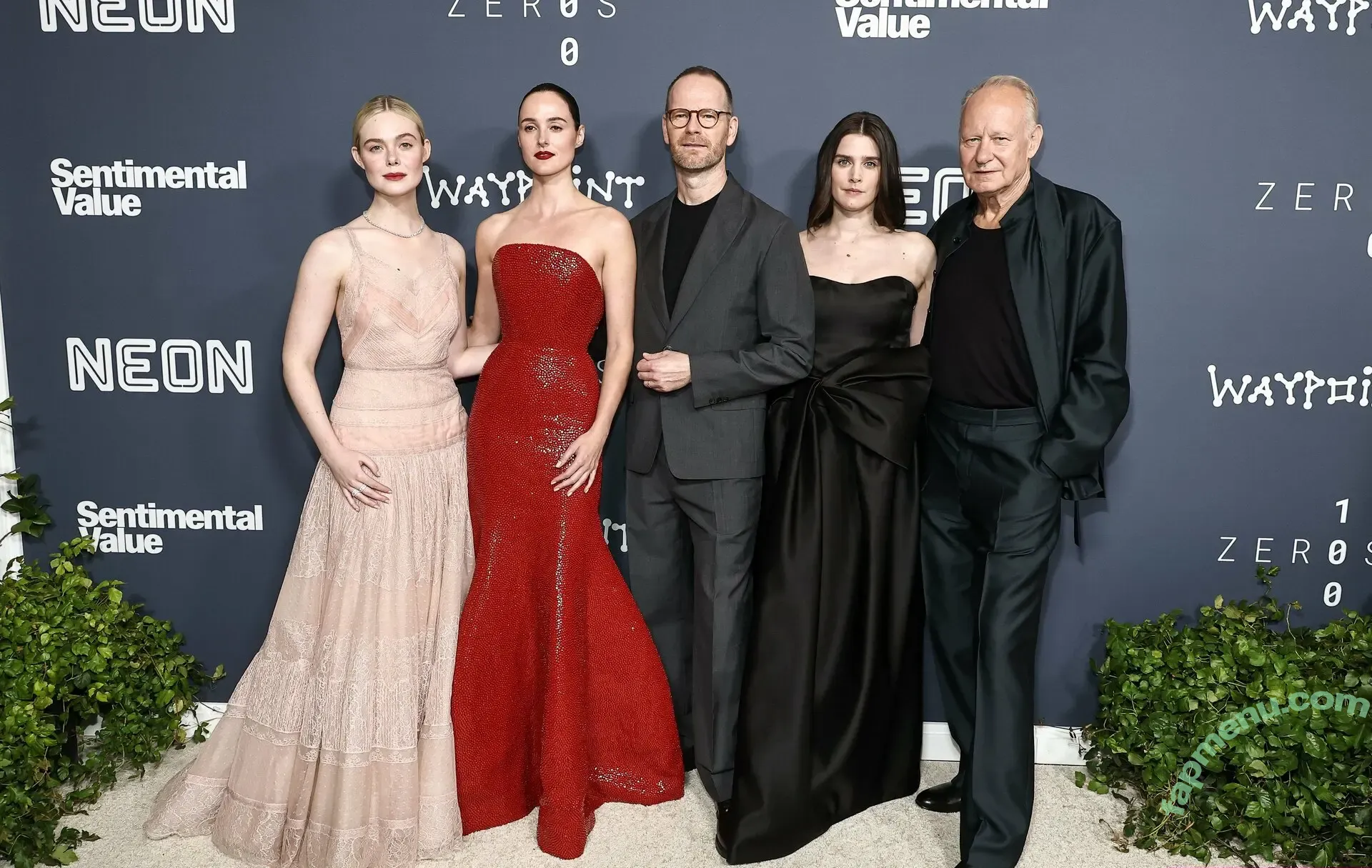 Elle Fanning nude photo #3741 (ellefanning)