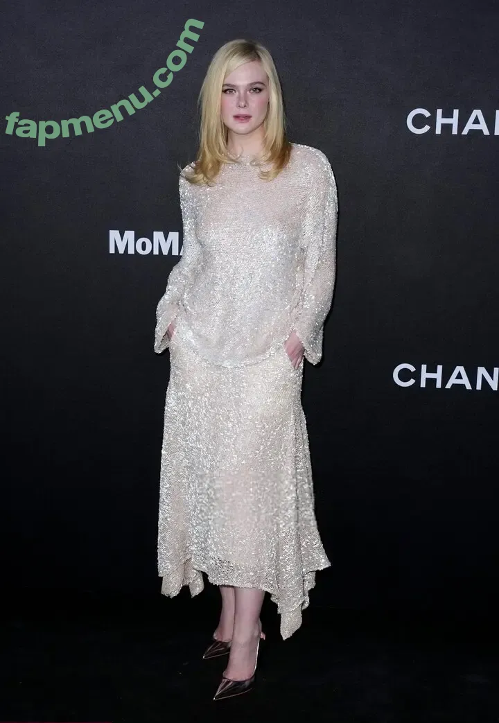 Elle Fanning nude photo #3789 (ellefanning)