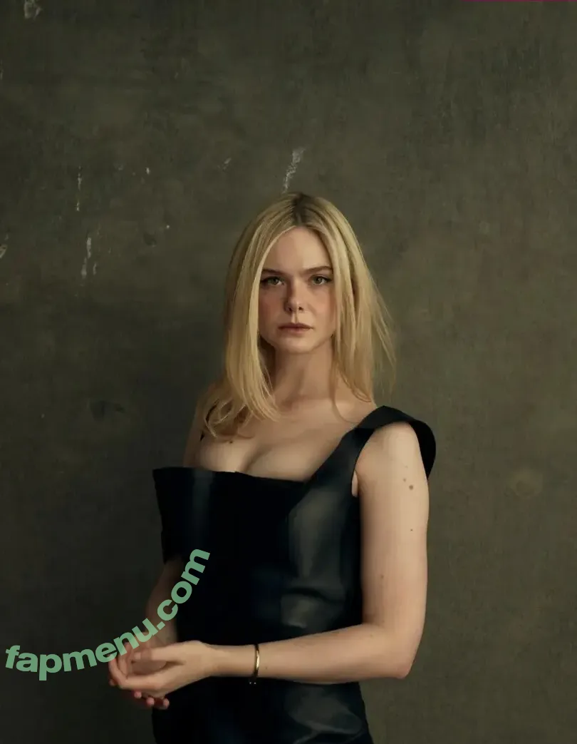Elle Fanning nude photo #3838 (ellefanning)