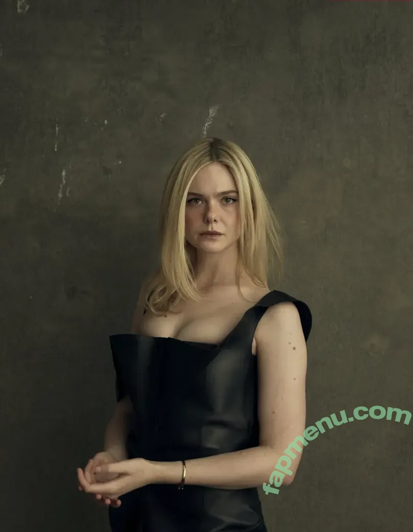 Elle Fanning nude photo #3853 (ellefanning)