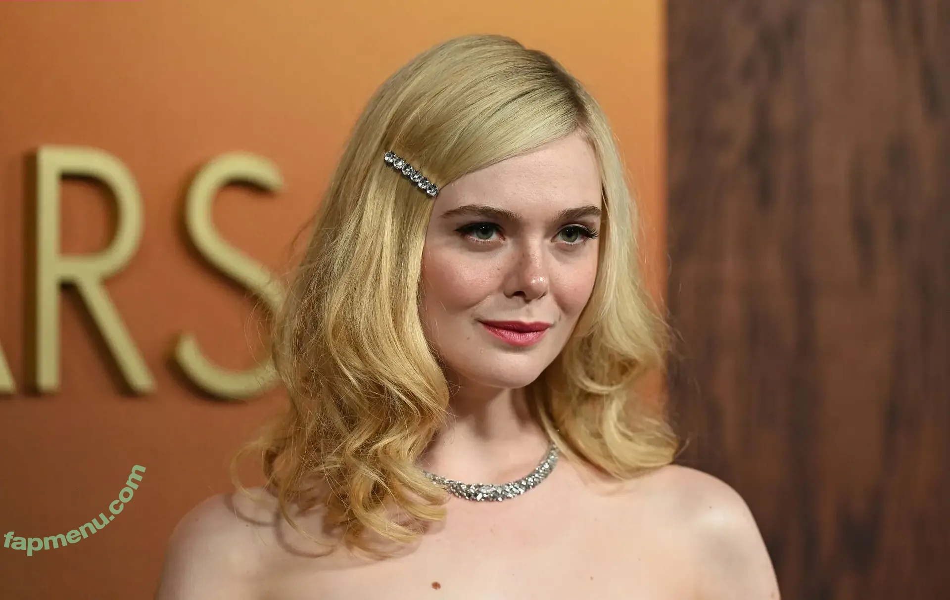 Elle Fanning nude photo #3857 (ellefanning)